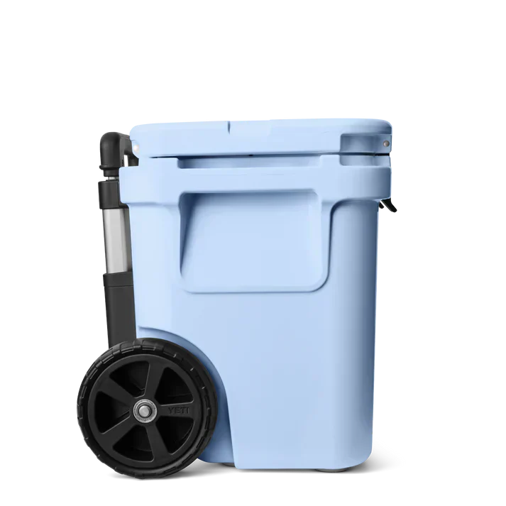 Yeti Roadie 32 Cooler Box in Big Sky Blue